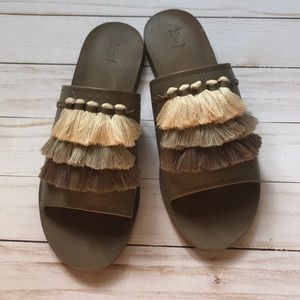 Frye Riley Tassel Leather Slide Brand New SZ: 8.5